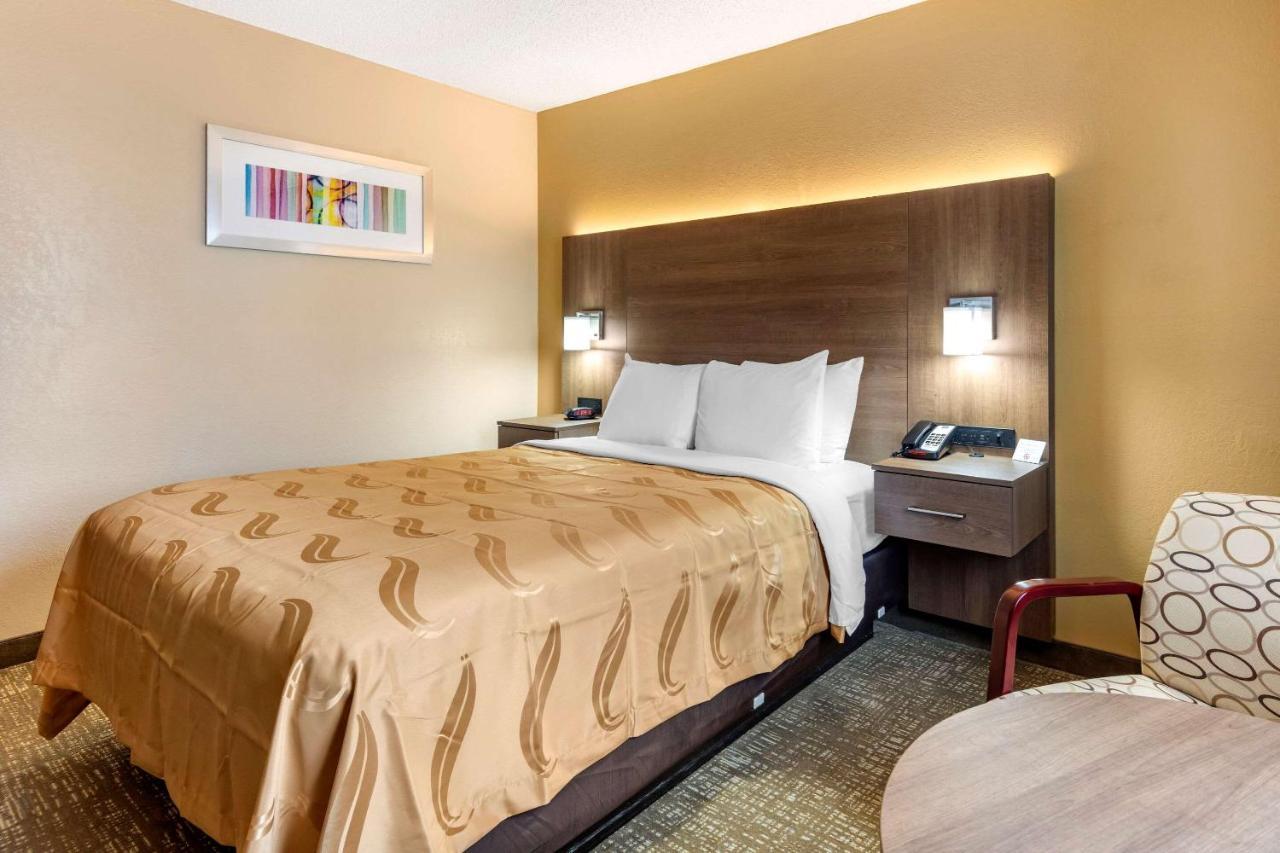 Quality Inn Sanford Extérieur photo