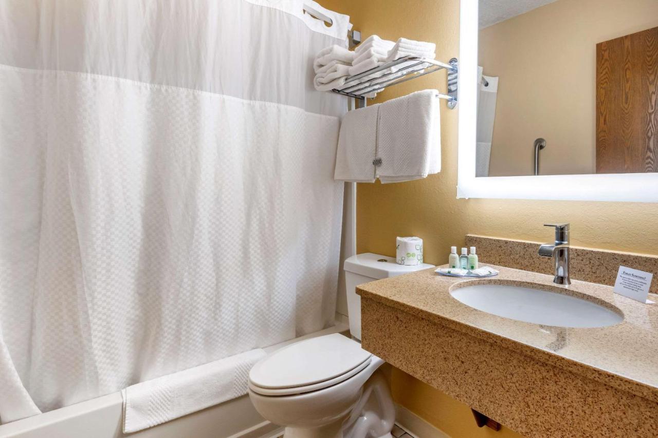 Quality Inn Sanford Extérieur photo