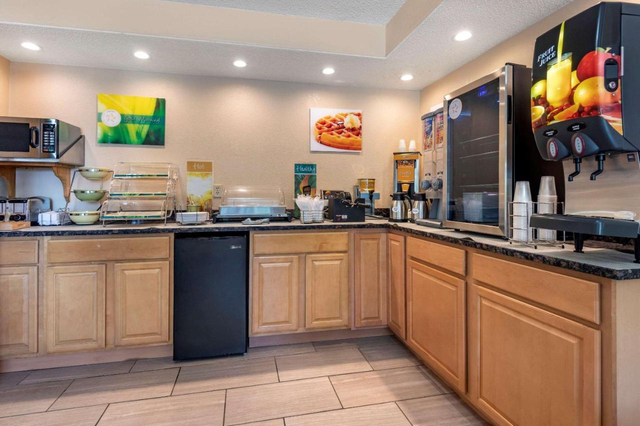 Quality Inn Sanford Extérieur photo