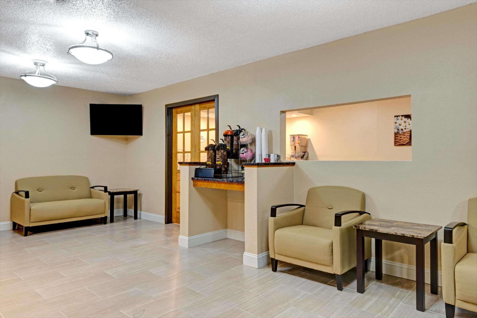 Quality Inn Sanford Extérieur photo
